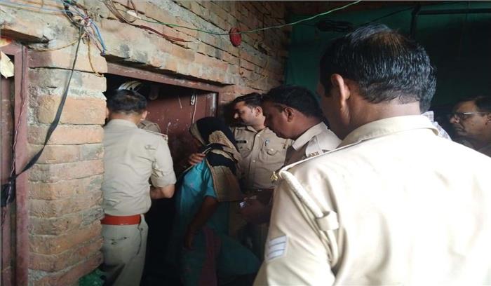 पति ने पत्नी की गला दबाकर की हत्या