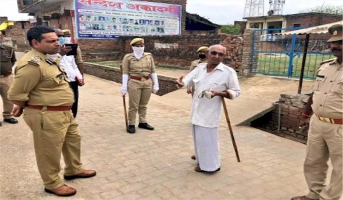 लॉकडाउन में पुलिसकर्मी किसी से दुर्व्यवहार न करें : डीआईजी