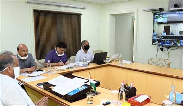 लॉकडाउन में फंसे श्रमिकों का राज्य सरकार वहन करेगी उनके जाने का किराया : गहलोत