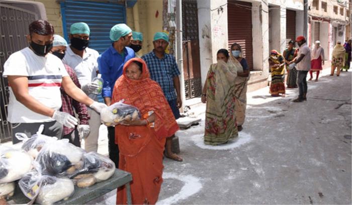 लॉकडाउन से प्रभावित लोगों को आपदा पीड़ित मानकर मदद कर रही सरकार : नीतीश लॉकडाउन से प्रभावित लोगों को आपदा पीड़ित मानकर मदद कर रही सरकार : नीतीश