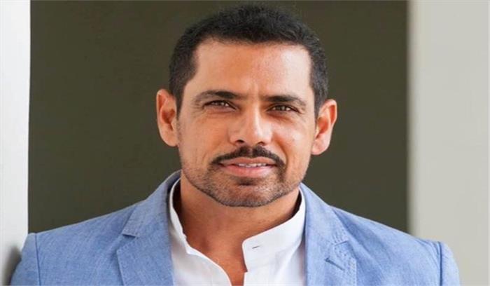 लॉकडाउन : व्यायाम, घरेलू कामों में मदद कर समय गुजार रहे वाड्रा लॉकडाउन : व्यायाम, घरेलू कामों में मदद कर समय गुजार रहे वाड्रा