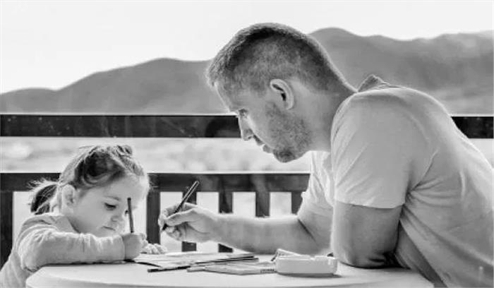 लॉकडाउन के बीच 56.2 प्रतिशत पुरुषों ने बच्चों की देखभाल की जिम्मेदारी निभाई