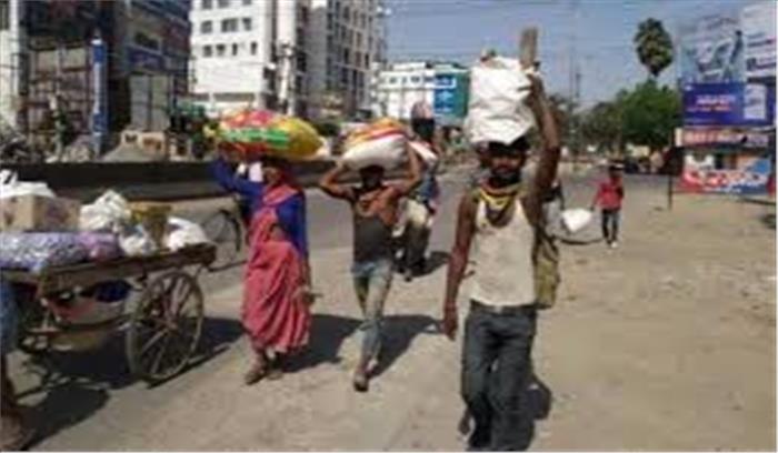 राहत की घोषणा के बावजूद मजदूरों का पलायन जारी