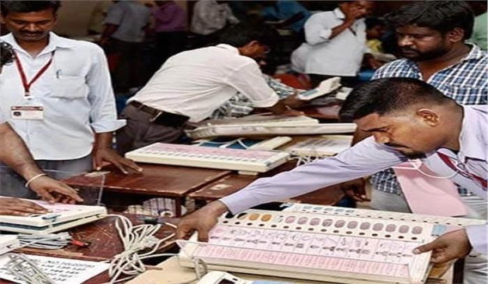 लोकसभा की 542 सीटों पर वोटों की मतगणना शुरू