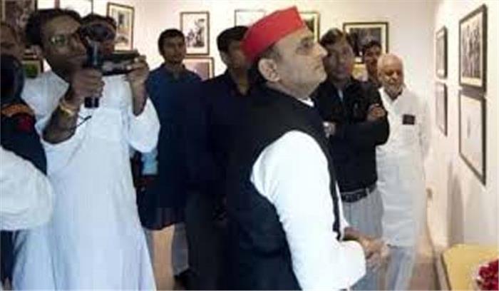 अखिलेश ने की सपा की दिल्ली इकाई भंग अखिलेश ने की सपा की दिल्ली इकाई भंग