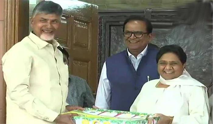 दिल्ली में राहुल, पवार के बाद उप्र में मायावती और अखिलेश से मिले नायडू