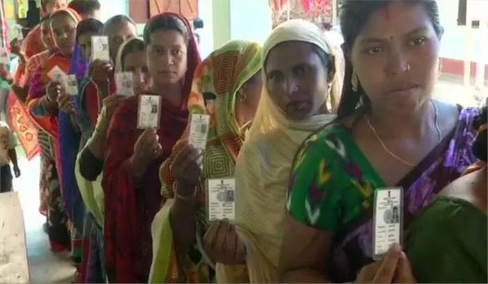 पश्चिम बंगाल में दोपहर 3 बजे तक 70 फीसदी मतदान