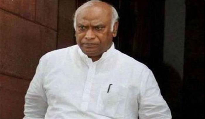 कांग्रेस कार्यकर्ता के रूप में देगी मुख्यमंत्री पद तो लेने के लिए तैयार हूं: खड़गे