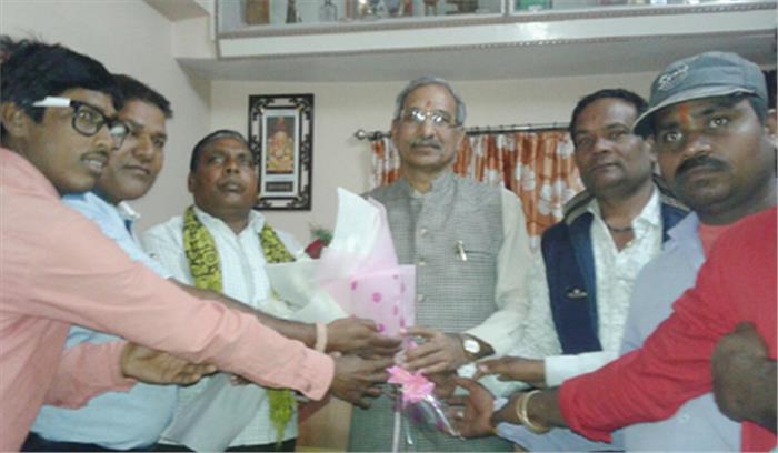 विभिन्न समास्याओं को लेकर ग्रामीणों ने की सांसद साहू से मुलाकात