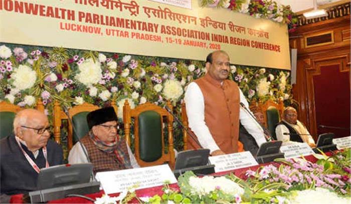 लोकतांत्रिक व्यवस्था में जनप्रतिनिधि की होती है सबसे महत्वपूर्ण भूमिका: ओम बिरला लोकतांत्रिक व्यवस्था में जनप्रतिनिधि की होती है सबसे महत्वपूर्ण भूमिका: ओम बिरला