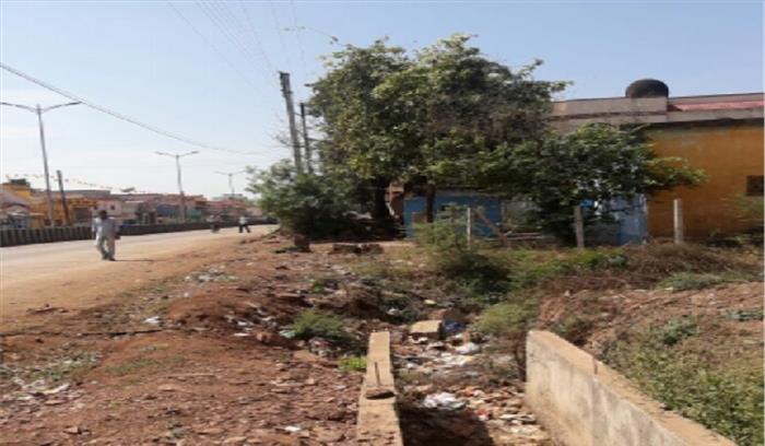 फाईलों में हुए नाली निर्माण को लेकर जनमानस में आक्रोश