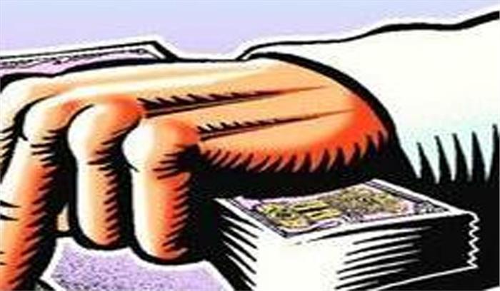 मप्र: जिला आबकारी अधिकारी पराक्रम सिंह के परिसरों पर लोकायुक्त के छापे