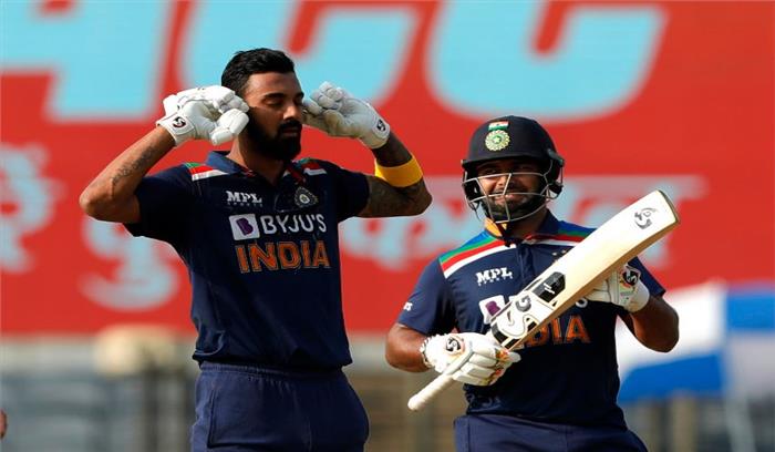 INDvsENG: के एल राहुल की शतकीय पारी से भारत ने दिया 337 रनों का लक्ष्य