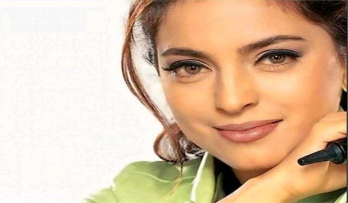 लंदन की सड़कों पर अचानक मिली जूही व सोनम