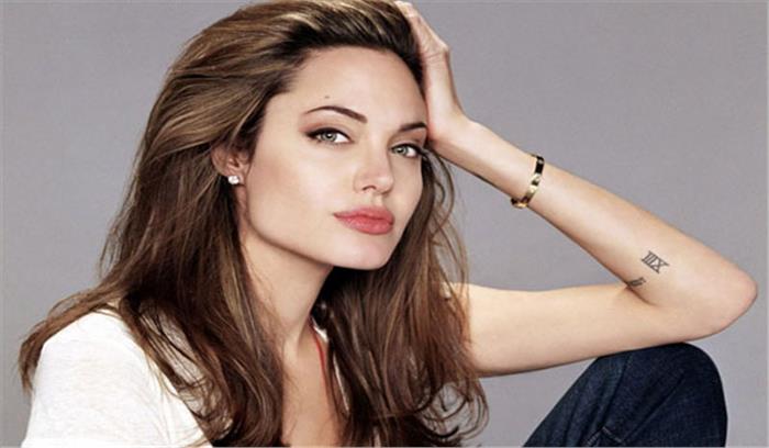 डिस्काउंट स्टोर से खरीदारी करती नजर आईं एंजेलिना