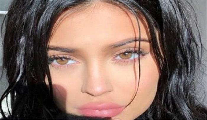 काइली ने किया ब्रेकअप की अफवाहों का खंडन