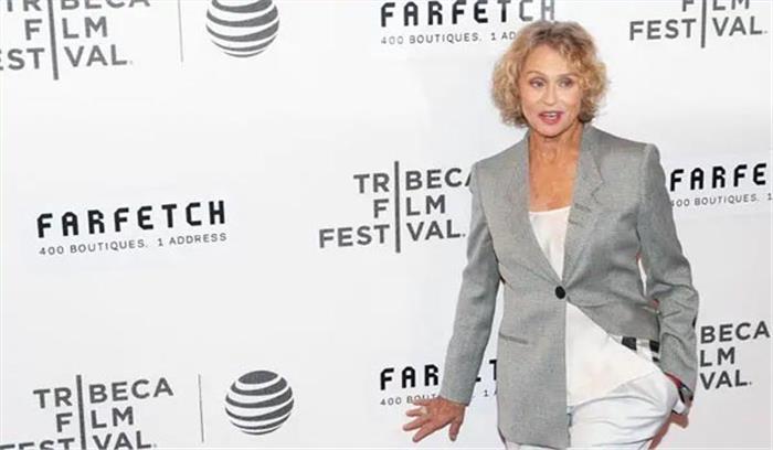 लॉरेन हटन ने दमकती त्वचा का राज सेक्स बताया