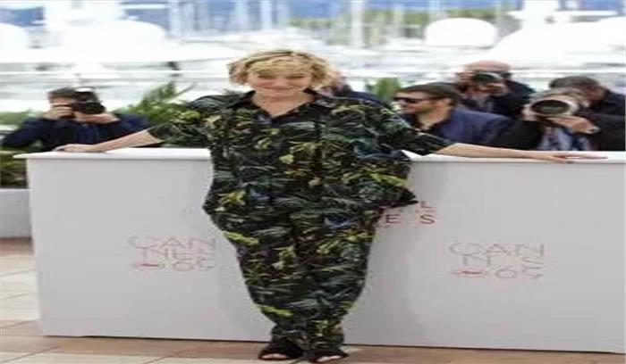 दिवालिया महिला का किरदार निभाएंगी वलेरिया ब्रूनी