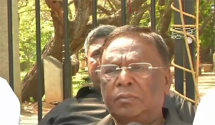 पुडुचेरीः उपराज्यपाल बेदी के खिलाफ जारी है सीएम नारायणसामी का धरना पुडुचेरीः उपराज्यपाल बेदी के खिलाफ जारी है सीएम नारायणसामी का धरना