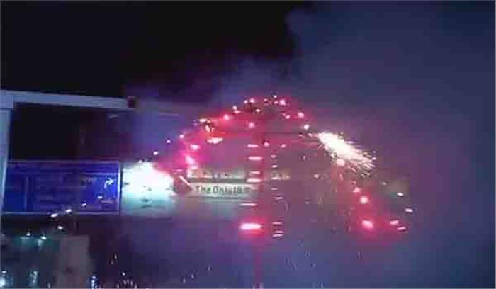 लखनऊ में हिन्दू नववर्ष की पूर्व संध्या पर 1101 दीपों से बना ओम