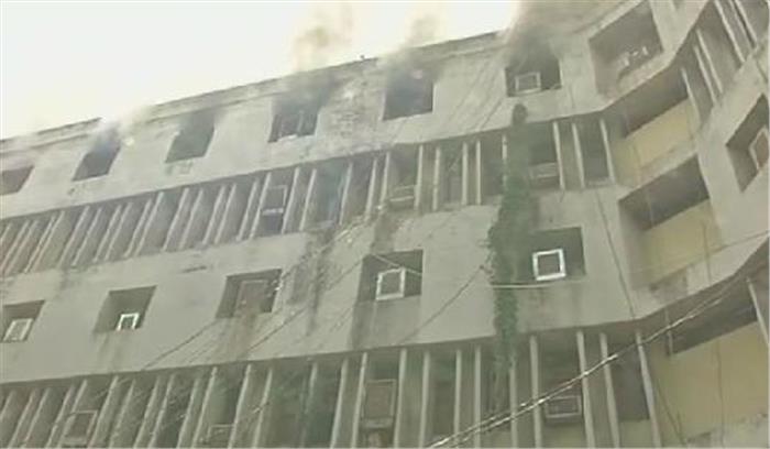 लखनऊ: सेल्स टैक्स दफ्तर की 5वीं मंजिल पर लगी आग