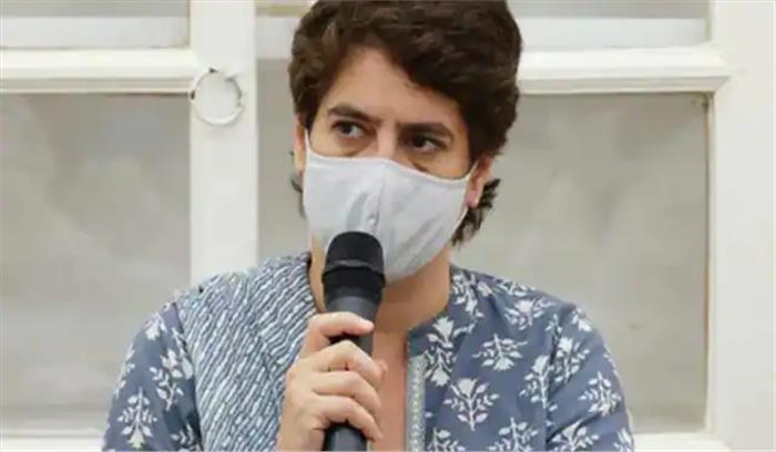 लखनऊ प्रवास पर पहुंची प्रियंका, विधानसभा चुनाव की तैयारियों पर होगा मंथन