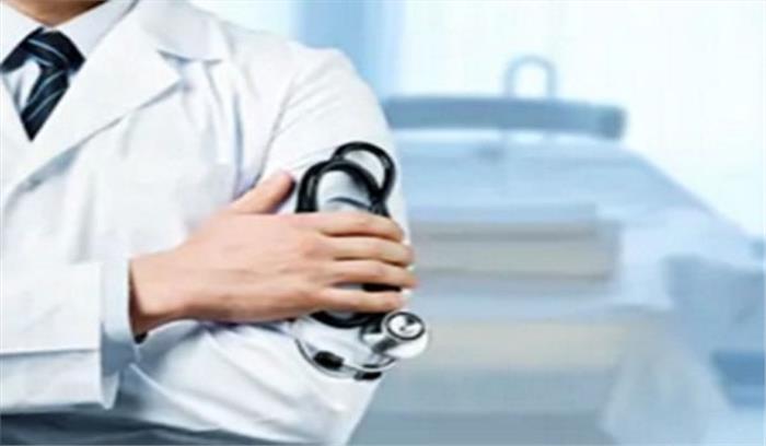 उत्तर प्रदेश : डॉक्टरों के बगैर कैसे सुधरेगी राज्य की सेहत! उत्तर प्रदेश : डॉक्टरों के बगैर कैसे सुधरेगी राज्य की सेहत!