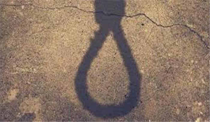 लखनऊ:  तैनात कांस्टेबल ने फांसी लगाकर की आत्महत्या