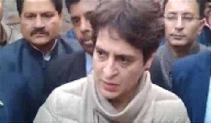 प्रियंका गांधी ने लखनऊ प्रवास की अवधि बढ़ाई