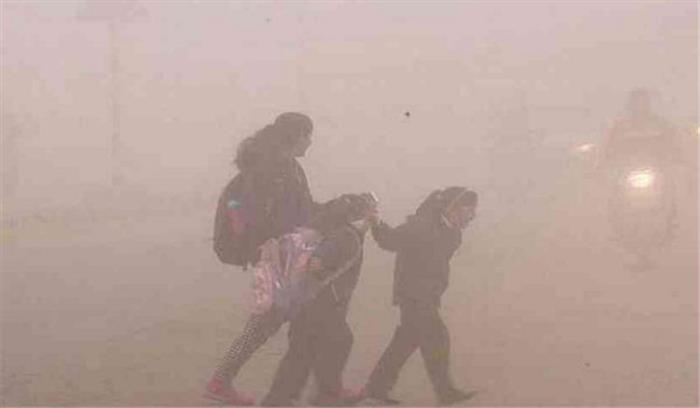 उत्तर प्रदेश में ठंड और कोहरे की वजह से स्कूलों की छुट्टी बढ़ी