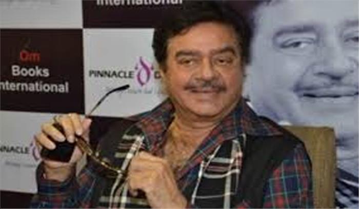 शत्रुघ्न सिन्हा की सपा कार्यालय में उपस्थिति से बिदके कांग्रेसी