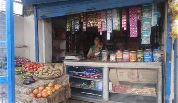 लखनऊ में छोटे दुकानदारों को नहीं मिल रहा सामान