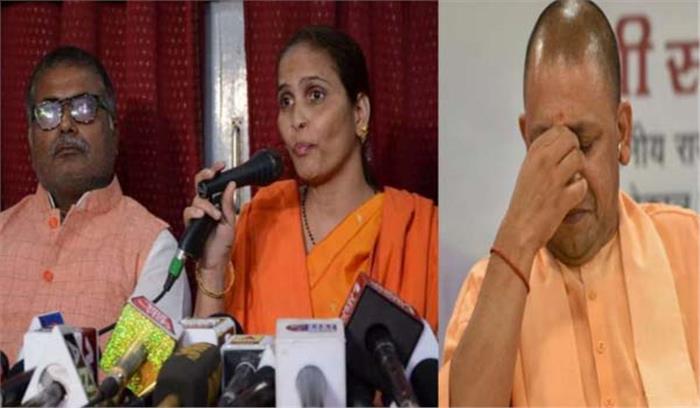 मेहमान नवाजी करने के बजाये हत्यारों को फांसी दे योगी सरकार : किरण तिवारी