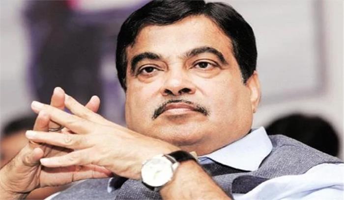 लुंगी पहनकर वाहन चलाने पर चालान महज अफवाह : गडकरी लुंगी पहनकर वाहन चलाने पर चालान महज अफवाह : गडकरी