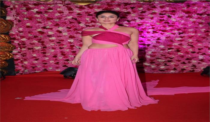 करीना कपूर खान ने कहा उनकी बेटी सारा अली खान पैदाइशी स्टार हैं