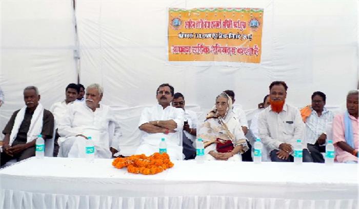 विधायक ने खाद गोदाम का किया भूमिपूजन