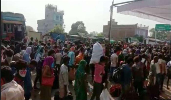 मप्र-उप्र की सीमा पर मजदूरों पर लाठीचार्ज