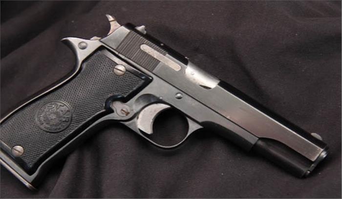 मप्र के बड़वानी में हथियारों का जखीरा बरामद मप्र के बड़वानी में हथियारों का जखीरा बरामद