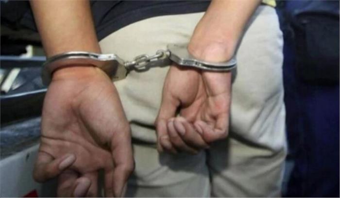 मप्र : नक्सलियों को हथियारों की आपूर्ति करने के आरोप में 8 गिरफ्तार