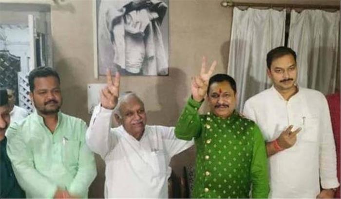 मप्र में भाजपा को बड़ा झटका, 2 विधायकों का कांग्रेस को समर्थन मप्र में भाजपा को बड़ा झटका, 2 विधायकों का कांग्रेस को समर्थन