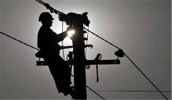 मप्र : खंबे से गिर कर लाइनमैन की मौत