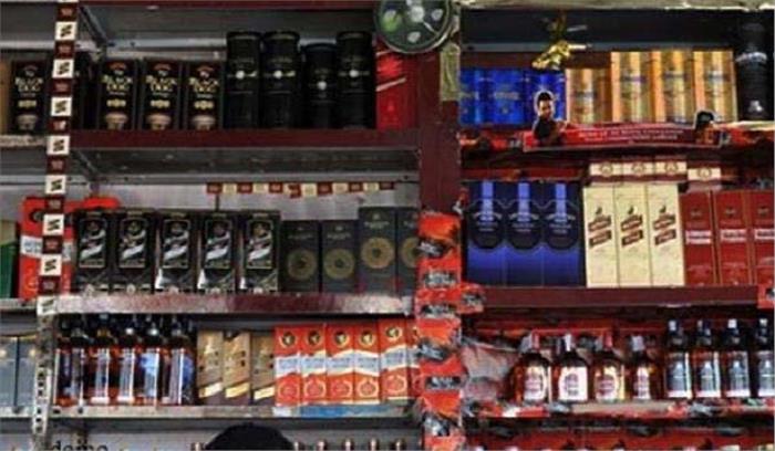 मप्र में शराब दुकानों की नीलामी की निर्वाचन आयोग से शिकायत