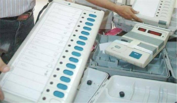 मप्र : चुनाव के बाद भोपाल जेल परिसर में रखी गई ईवीएम मप्र : चुनाव के बाद भोपाल जेल परिसर में रखी गई ईवीएम