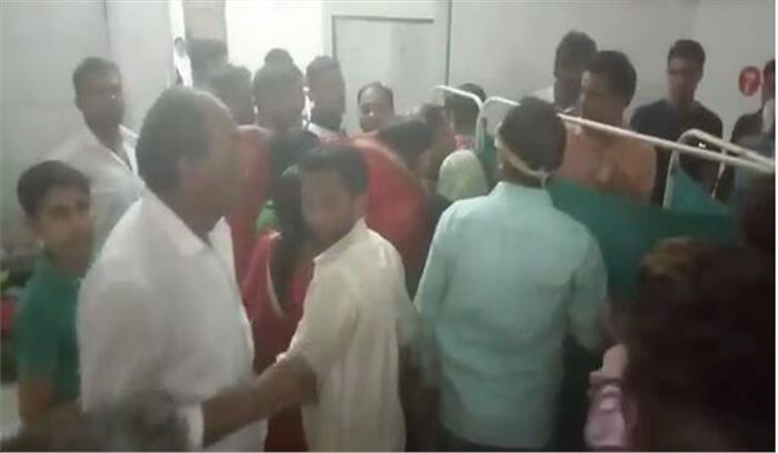 मप्र : मृत मानकर मुर्दाघर भेजा गया युवक अचानक हो उठा जिंदा