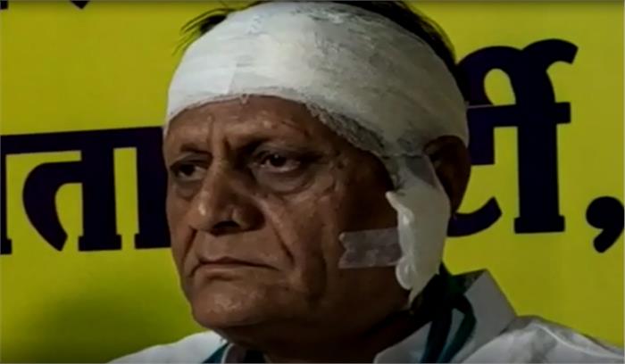 मप्र : सिंधिया समर्थक पूर्व विधायक पथराव में घायल