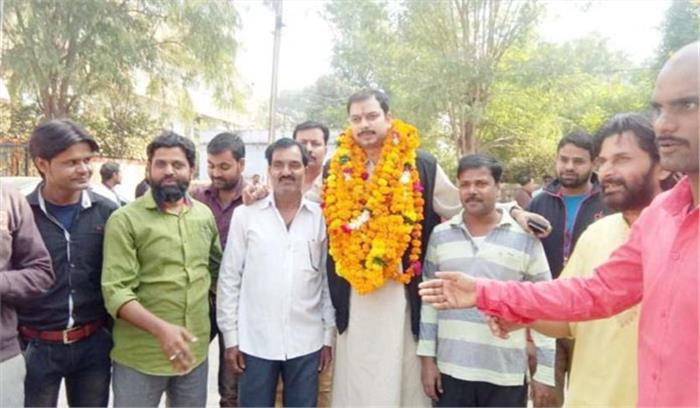  मप्र : कांग्रेस विधायक ने बिजली-पानी संकट पर कहा, अफसरों से निपटें लोग