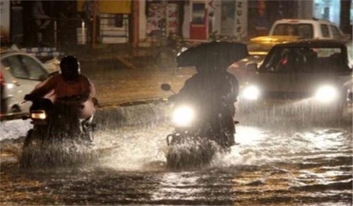 मप्र में पानी से घिरे गांव के लोग सुरक्षित निकाले गए मप्र में पानी से घिरे गांव के लोग सुरक्षित निकाले गए