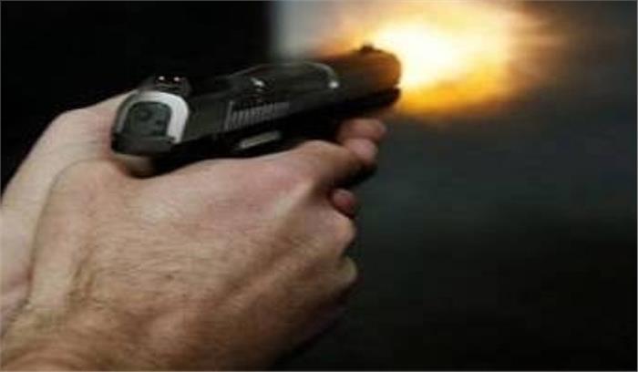 मप्र : खंडवा में सब इंस्पेक्टर को बदमाशों ने गोली मारी