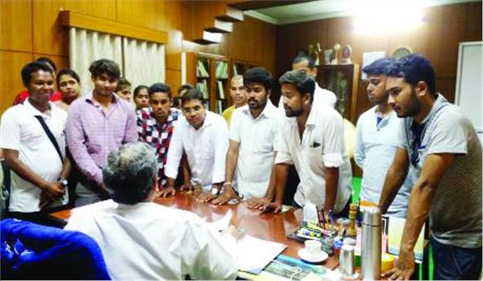 एमएसडब्ल्यू के मूल्यांकन में भारी गड़बड़ी, कुलपति को घेरा