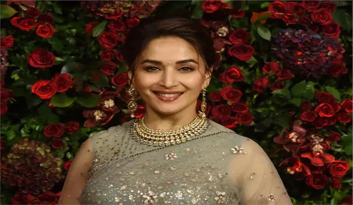 माधुरी दीक्षित ने तेजाब के बाद की प्रशंसा को याद किया